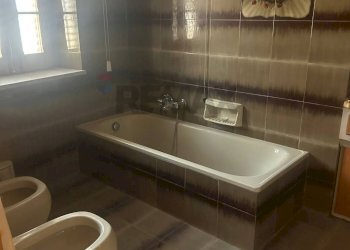 Bagno - Independent house Piazza Vittorio Emmanuele Orlando
 
3, Partinico - photo 8
