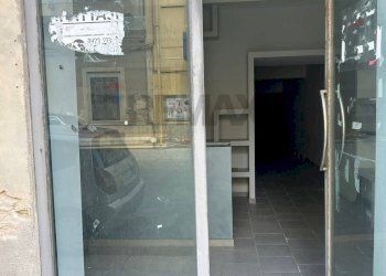 Edificio all\'aperto - Locale Commerciale Trapani - foto 2