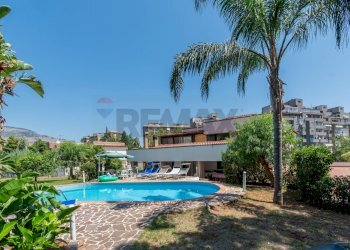 Piscina - Villa Palermo - foto 2