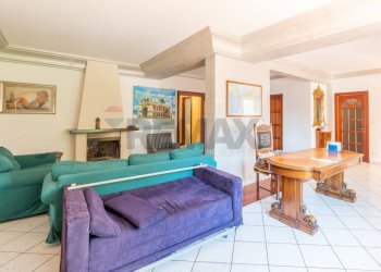 Soggiorno - Villa Palermo - foto 41