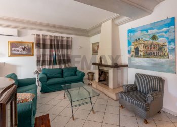 Soggiorno - Villa Palermo - foto 44