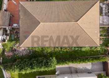 Edificio all\'aperto - Casa semi indipendente via agnano
 
17, San Giovanni la Punta - foto 1