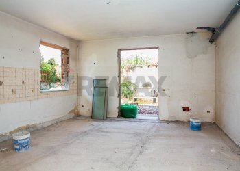 Stanza vuota - Casa semi indipendente via agnano
 
17, San Giovanni la Punta - foto 27