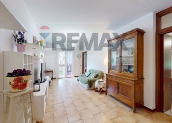 Soggiorno - Quadrilocale via undici febbraio
93, Vimodrone - foto 2