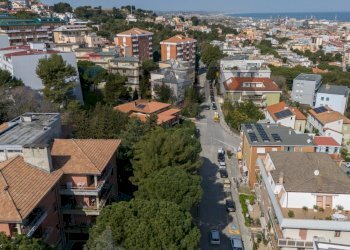 Casa all\'aperto - Appartamento via Galileo Galilei
 
14, Falconara Marittima - foto 10