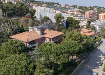 Casa all\'aperto - Appartamento via Galileo Galilei
 
14, Falconara Marittima - foto 11