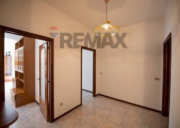 Stanza vuota - Appartamento via Galileo Galilei
 
14, Falconara Marittima - foto 21