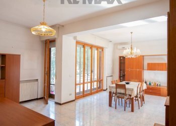 Sala da pranzo - Appartamento via Galileo Galilei
 
14, Falconara Marittima - foto 23