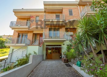 Casa all\'aperto - Casa semi indipendente Massimo D'azeglio, Castelplanio - foto 1