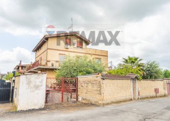 Casa all\'aperto - Appartamento Via Poggio Fiorito
 
8, Guidonia Montecelio - foto 1