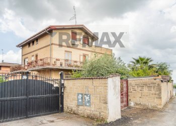 Casa all\'aperto - Appartamento Via Poggio Fiorito
 
8, Guidonia Montecelio - foto 2