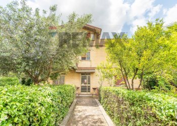 Casa all\'aperto - Appartamento Via Poggio Fiorito
 
8, Guidonia Montecelio - foto 17