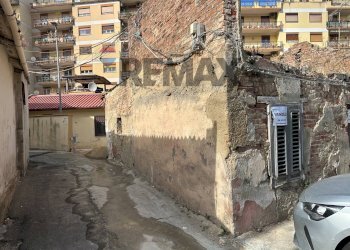 Edificio all\'aperto - Casa indipendente Via Pietro Castelli
 
210, Messina - foto 8