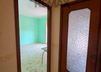 Hall / corridoio - Three-room apartment Via Pietra Dell'ova
 
402, Catania - photo 25