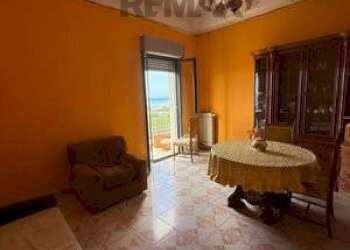 Sala da pranzo - Apartment VIA MARINA 40
 
40, Acquedolci - photo 15