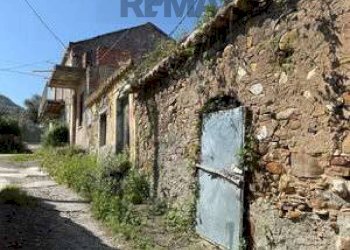 Casa all\'aperto - Rustic c/da calarco
snc, Sant'Agata di Militello - photo 2