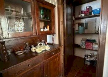 Dispensa di stoccaggio - Villa SP161
 
snc, Militello Rosmarino - foto 8