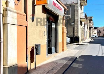 Edificio all\'aperto - Commercial Activity Via Francesco Crispi
 
176, Grammichele - photo 44