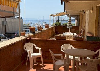 Terrazza - Trilocale Lungomare dei Ciclopi
 
107, Aci Castello - foto 2