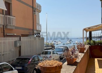 Edificio all\'aperto - Trilocale Lungomare dei Ciclopi
 
107, Aci Castello - foto 10