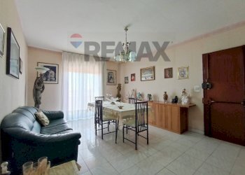 Sala da pranzo - Four-room apartment Viale Grimaldi
 
15, Catania - photo 6