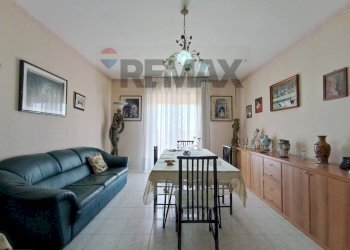 Sala da pranzo - Four-room apartment Viale Grimaldi
 
15, Catania - photo 7