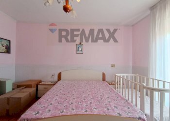 Camera / camera da letto - Four-room apartment Viale Grimaldi
 
15, Catania - photo 23