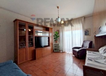 Soggiorno - Four-room apartment Viale Grimaldi
 
15, Catania - photo 25