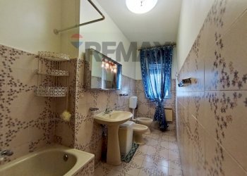 Bagno - Four-room apartment Viale Grimaldi
 
15, Catania - photo 40