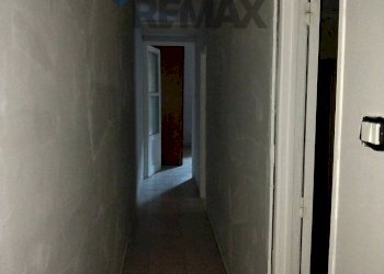 Hall / corridoio - Four-room apartment Via Acquedotto Greco
 
230, Catania - photo 10