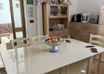 Sala da pranzo - Casa indipendente C/DA SERRA BERNARDO
 
90, Sant'Agata di Militello - foto 2