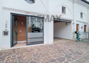 esterno - Commercial Premises via Roma
7, Limena - photo 1