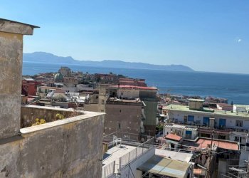 Edificio all\'aperto - Appartamento Corso Vittorio Emanuele, Napoli - foto 1