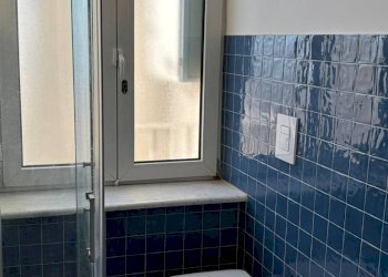 Bagno - Appartamento Corso Vittorio Emanuele, Napoli - foto 11