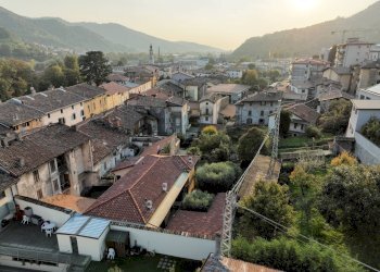 Edificio all\'aperto - Independent house Albino - photo 31
