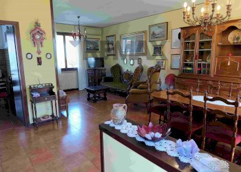 Sala da pranzo - Villa a Schiera VIA NATTA
 
9, Presezzo - foto 4