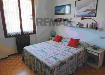 Camera / camera da letto - Villa a Schiera VIA NATTA
 
9, Presezzo - foto 10