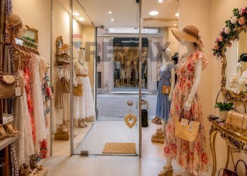 Cabina armadio - Locale Commerciale via sant'Ambrogio
30, Varazze - foto 6