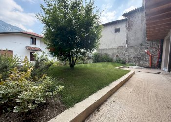 Giardino - Three-room apartment Piazza Umberto l
 
4, Casazza - photo 3
