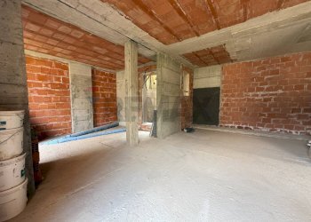 Stanza vuota - Three-room apartment Piazza Umberto l
 
4, Casazza - photo 7
