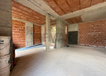 Parcheggio - Three-room apartment Piazza Umberto l
 
4, Casazza - photo 9