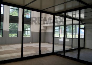 Ricezione / Lobby - Capannone via matteotti
 
5, Dormelletto - foto 17