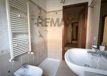 Bagno - Trilocale Via Lingiardi
 
4, Pavia - foto 16
