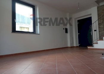 Stanza vuota - Semi-detached house STRADA LA VILLA
SNC, Neviano degli Arduini - photo 5