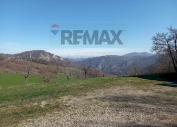Vista delle montagne - Semi-detached house STRADA LA VILLA
SNC, Neviano degli Arduini - photo 8