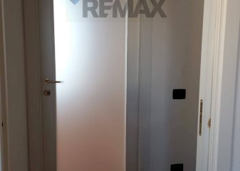Hall / corridoio - Semi-detached house STRADA LA VILLA
SNC, Neviano degli Arduini - photo 19