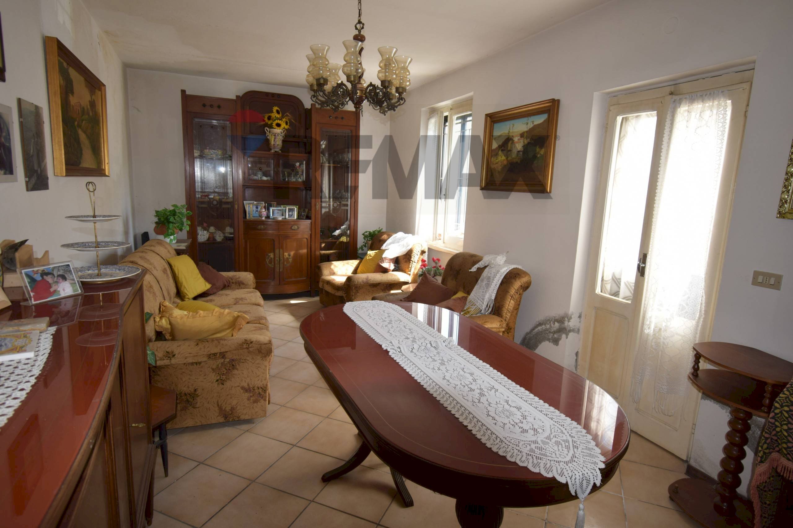 salotto prima - Semi-detached house STRADA BOSCHETTO
75, Albareto - photo 2