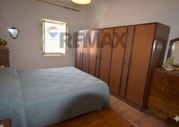 Camera / camera da letto - Semi-detached house STRADA BOSCHETTO
 
75, Albareto - photo 8
