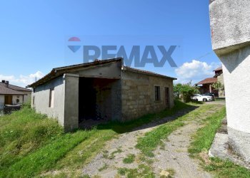 Casa all\'aperto - Semi-detached house STRADA BOSCHETTO
 
75, Albareto - photo 10