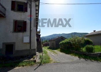 Edificio all\'aperto - Semi-detached house STRADA BOSCHETTO
 
75, Albareto - photo 13